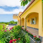 Mile-with Private Heated Pool * Katuni