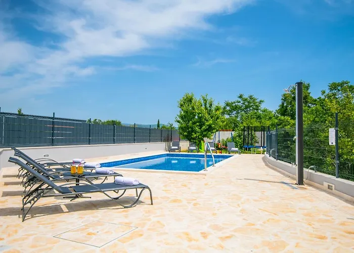 別荘 Mile-with Private Heated Pool