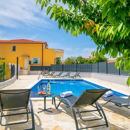 Mile-with Private Heated Pool *