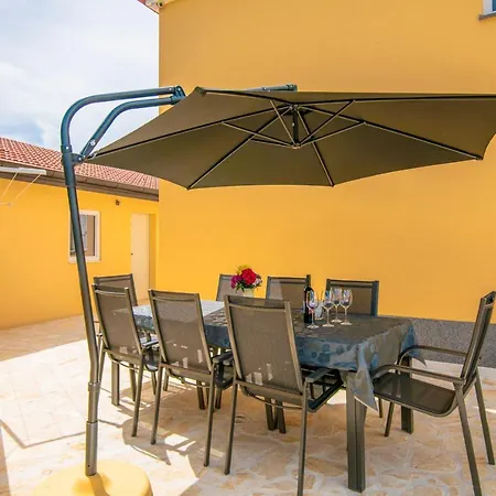 Villa Mile-With Private Heated Pool Katuni