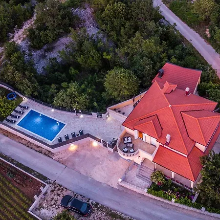Mile-with Private Heated Pool