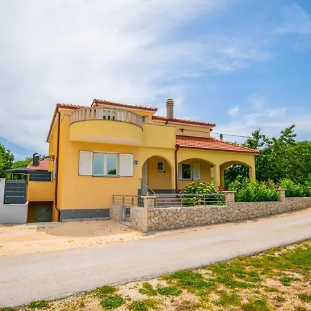 Mile-with Private Heated Pool *