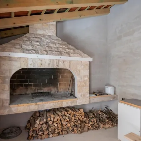Vikendica Villa Mile-With Private Heated Pool *