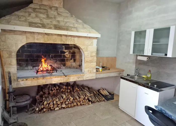 Mile-with Private Heated Pool Katuni