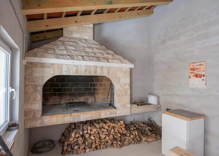 Ferienhaus Mile-with Private Heated Pool *